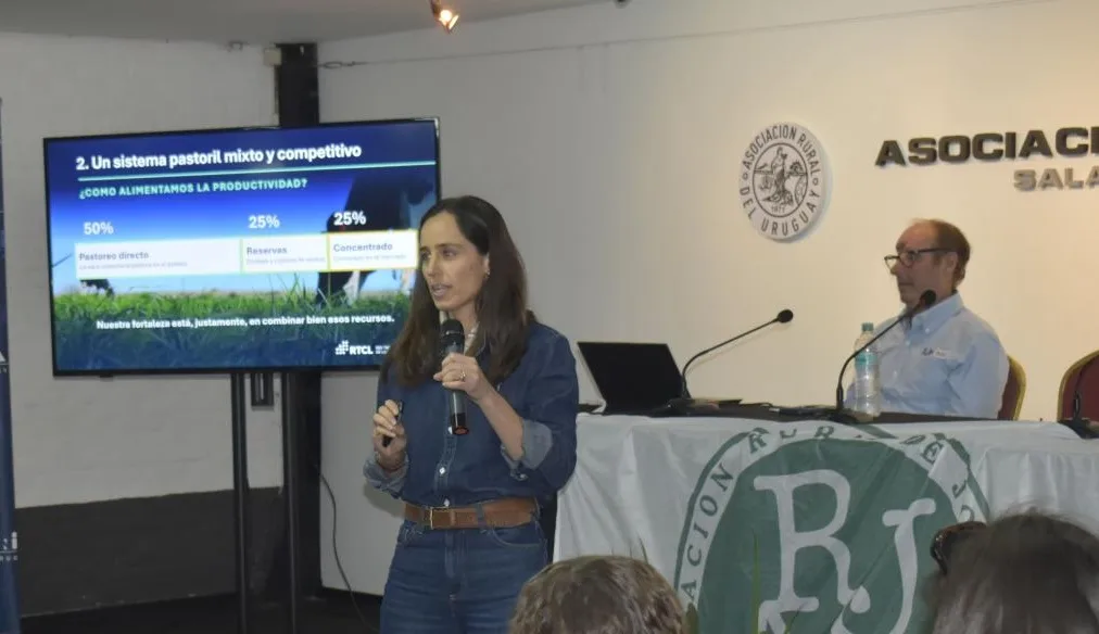 En la Expo Rural, los jóvenes se reúnen para hablar de su rol y el de la tecnología en el futuro de la lechería.