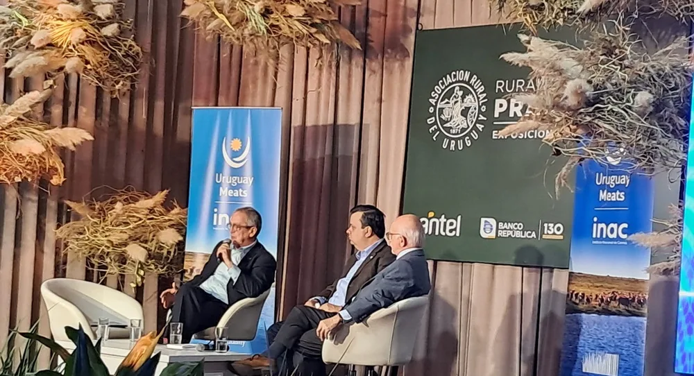 Gastón Scayola: En un mundo complejo, Uruguay debe apoyarse en la región y en el mundo.