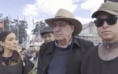 “Mi hija y mi yerno entraron a la pista presentando nuestros animales”.