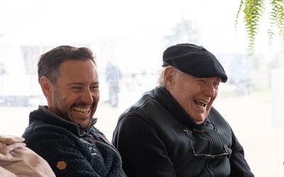 Waldemar Carbajal celebró 80 años del local Porvenir.