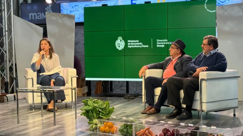 La Dirección de la Granja presentó la campaña “La salud se alimenta”.